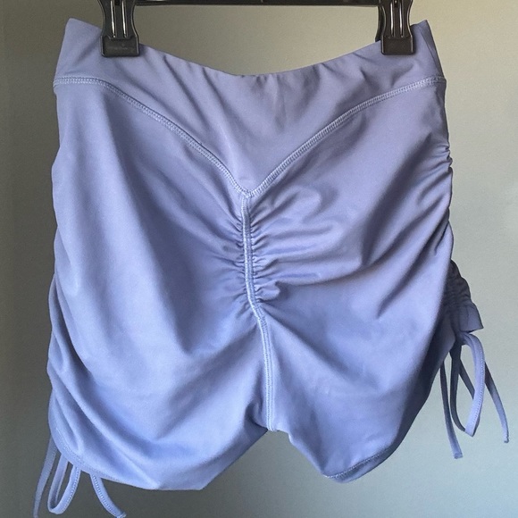 Bo+Tee Gym Shorts - Picture 2 of 5